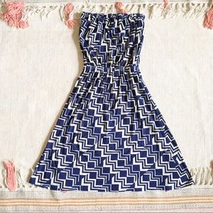 Lightly Loved ✨ 5th & Love Geometric Chevron Dress